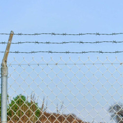 Arame farpado em rolo 100 m verde